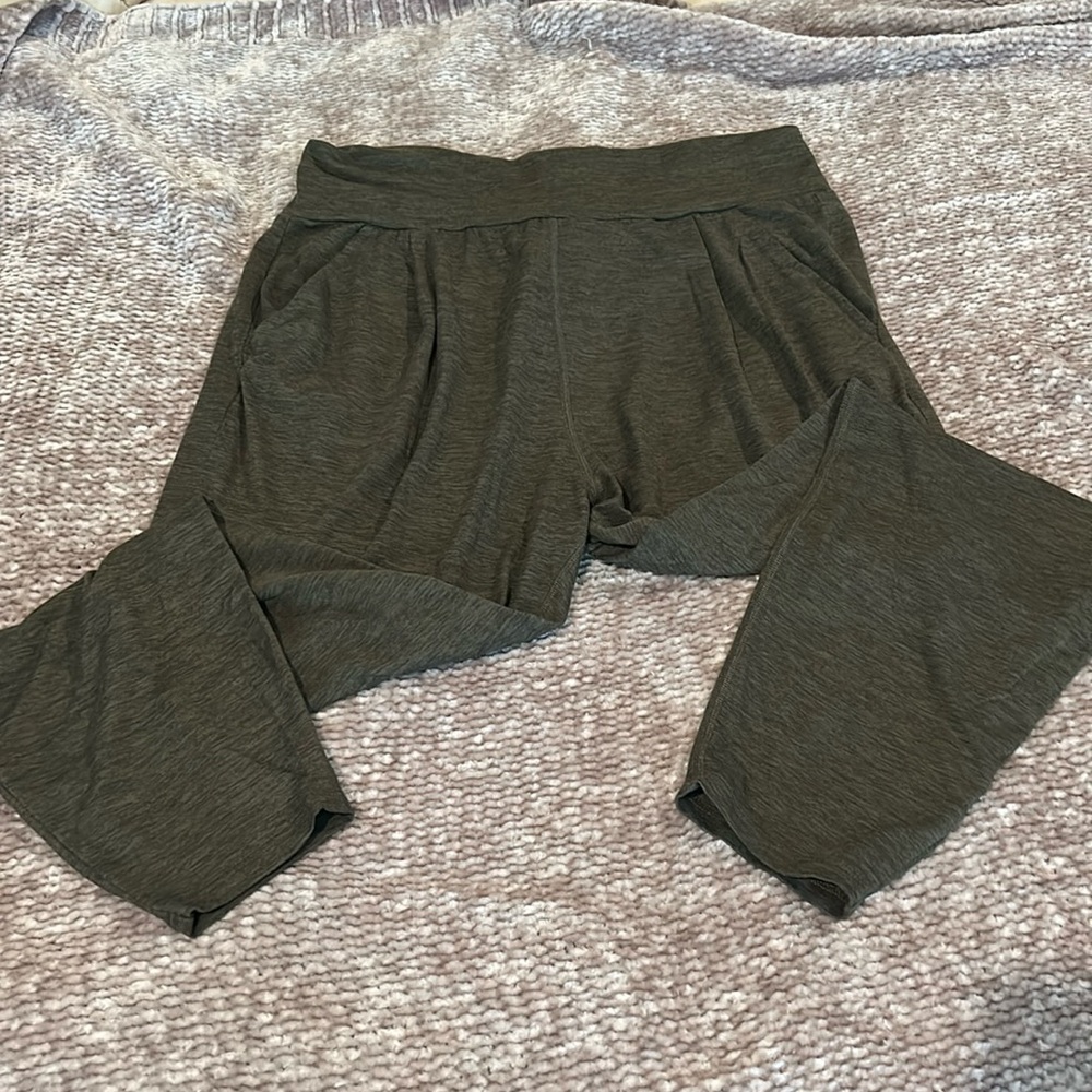 Vuori women’s joggers, olive green